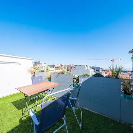 Daire Rooftop Flat By The Seafront With Sea View, Cleaning Included *