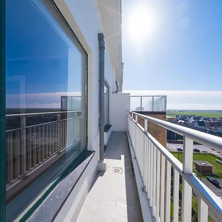 Rooftop Flat By The Seafront With Sea View, Cleaning Included Daire *